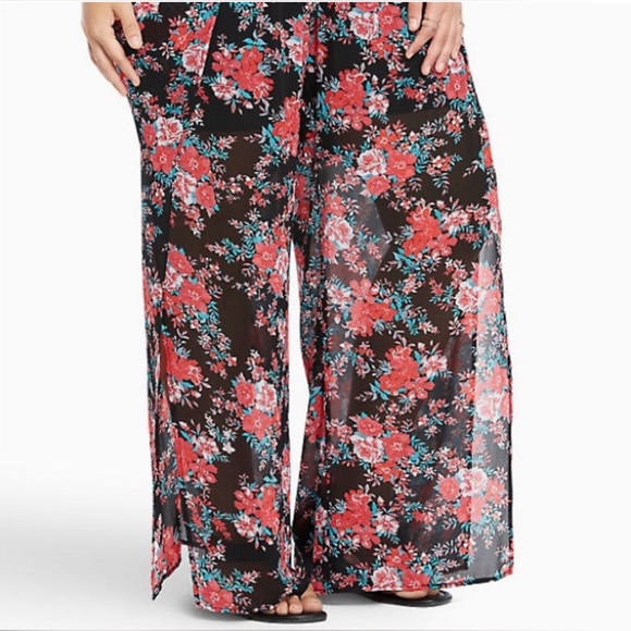 Torrid boho palazo open front pants with sewn in shorts EUC - Picture 2 of 6